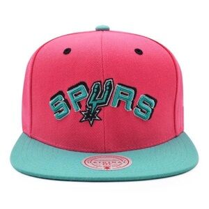 Mitchell And Ness San Antonio Spurs
RELOAD Pink Teal Black Patch Snapback